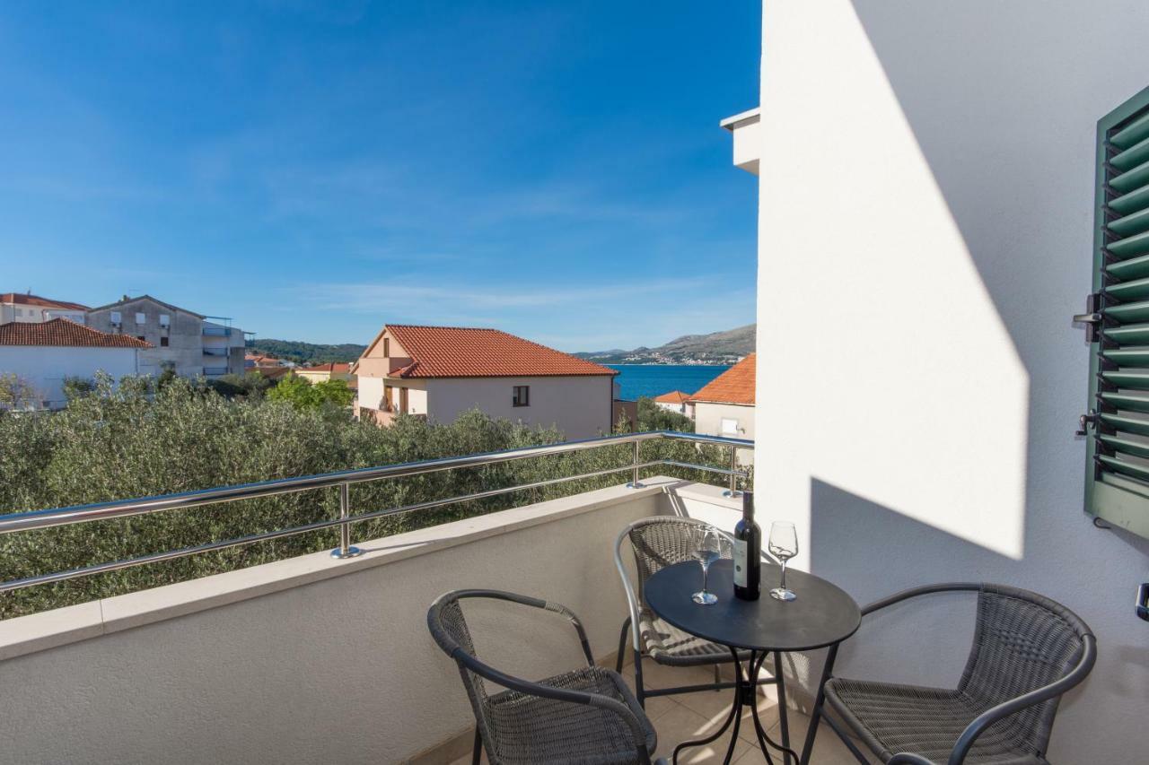 Apartments Fumija Trogir Exterior foto
